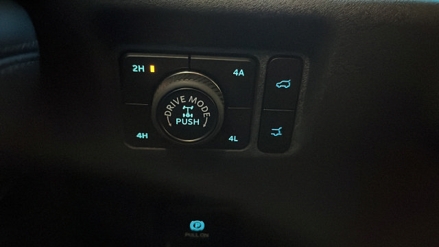 Used 2025 Ford Expedition Tremor AWD/4WD image 35