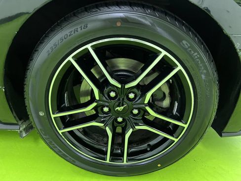 Used 2019 Ford Mustang GT Premium w/ Equipment Group 401A RWD image 15