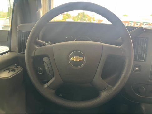 Used 2024 Chevrolet Express 2500 w/ Driver Convenience Package RWD image 11