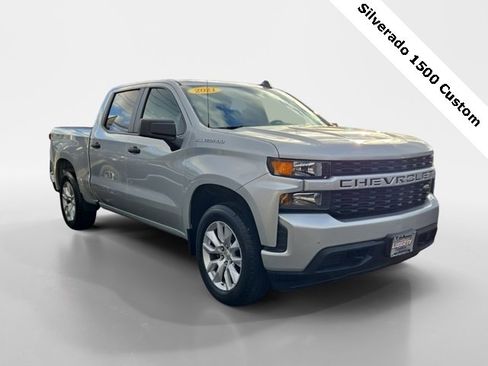 Used 2021 Chevrolet Silverado 1500 Custom image 1