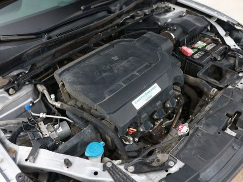 Used 2016 Honda Accord Touring image 46