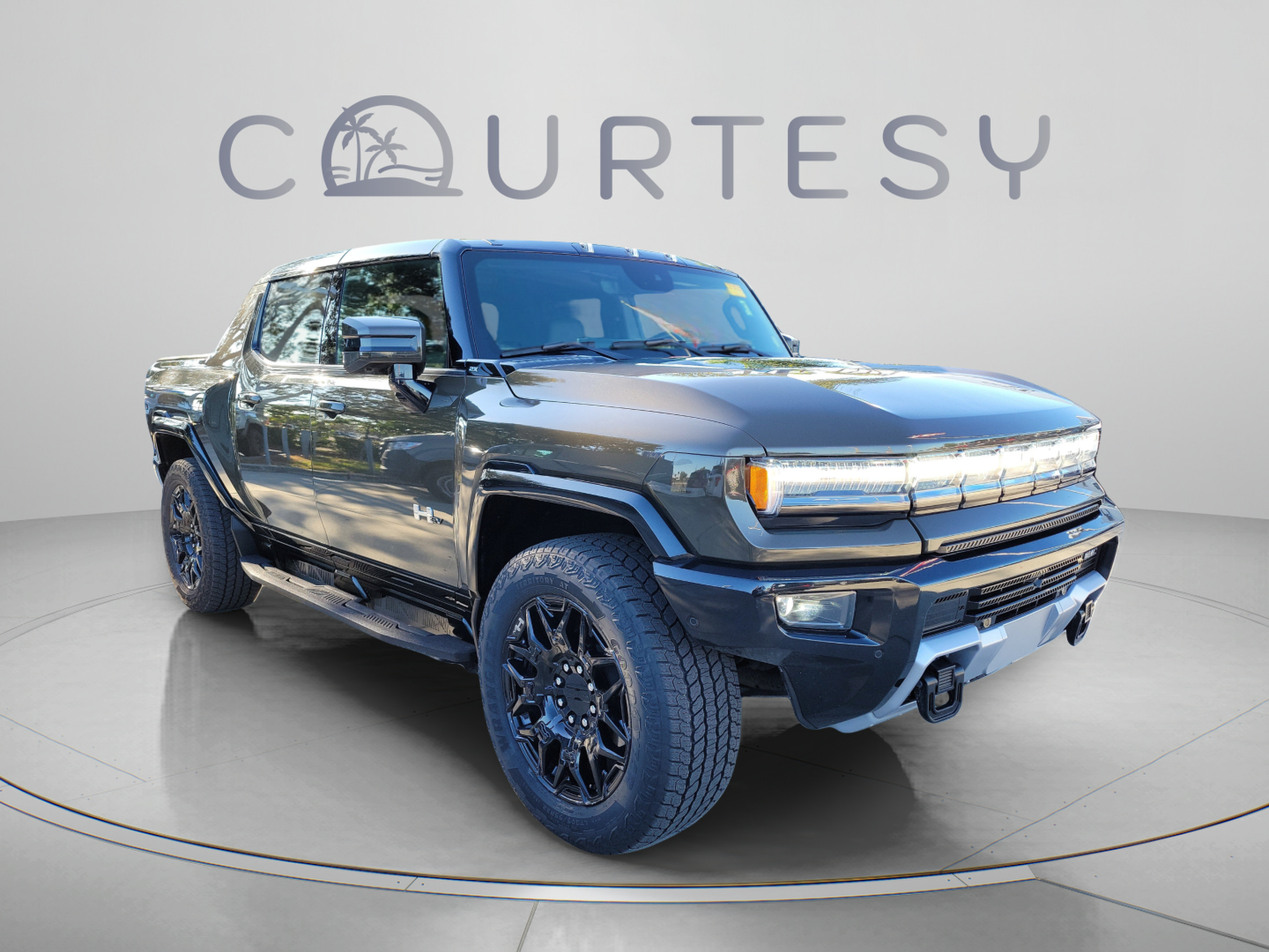 Used 2025 GMC Hummer EV 2X AWD/4WD image 4