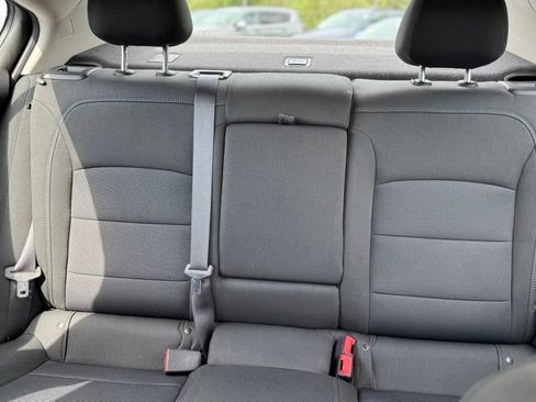 Used 2017 Chevrolet Cruze LT w/ Convenience Package FWD image 19