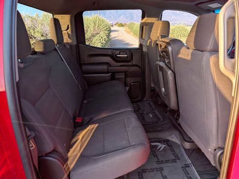 Used 2021 Chevrolet Silverado 1500 Custom AWD/4WD image 23