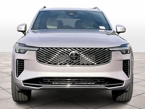 New 2026 Volvo XC90 B6 Plus w/ Protection Package Premier image 5