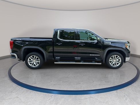 Used 2020 GMC Sierra 1500 SLE w/ SLE Value Package AWD/4WD image 4