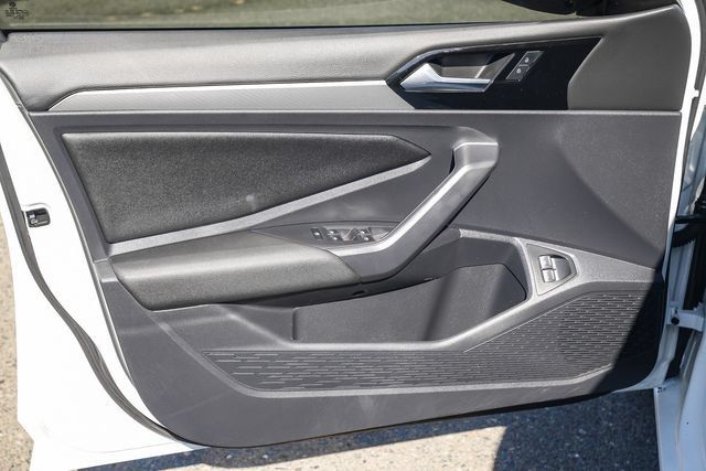 Used 2021 Volkswagen Jetta R-Line FWD image 22