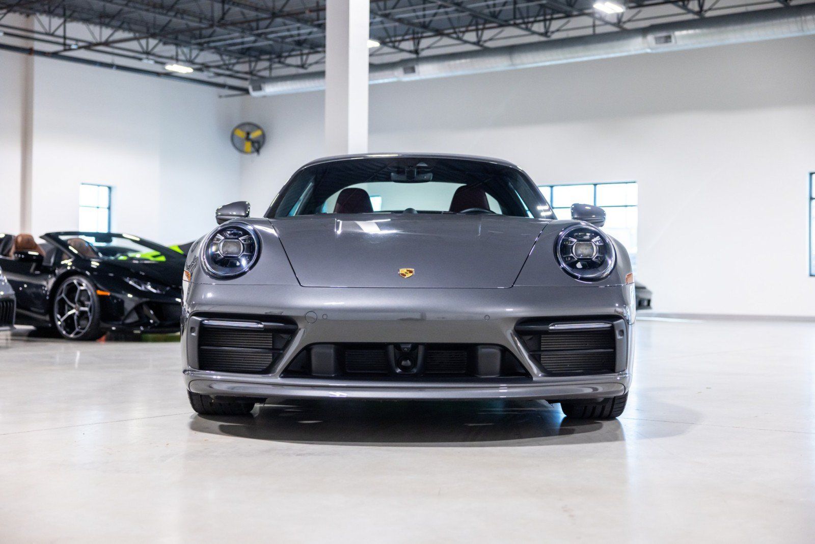 Used 2024 Porsche 911 Targa 4 AWD/4WD image 2