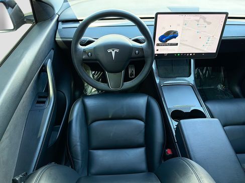 Used 2021 Tesla Model Y Performance AWD/4WD image 17