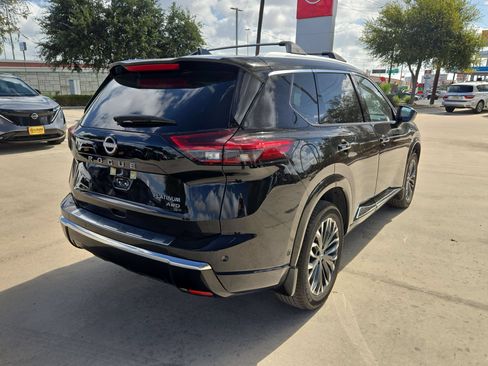 Used 2026 Nissan Rogue Platinum w/ Platinum Premium Package AWD/4WD image 3