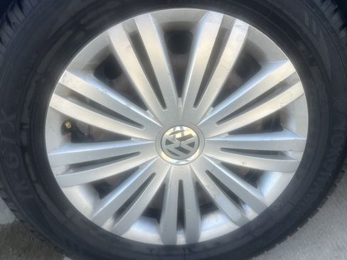 Used 2014 Volkswagen Passat S image 12