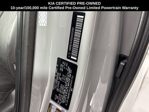 Certified 2025 Kia Carnival SX FWD image 36