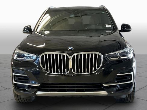 Used 2023 BMW X5 xDrive40i w/ Premium Package image 3