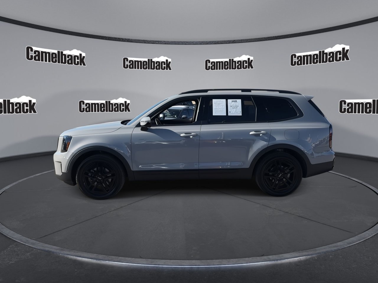 Used 2024 Kia Telluride SX X-Line AWD/4WD image 4