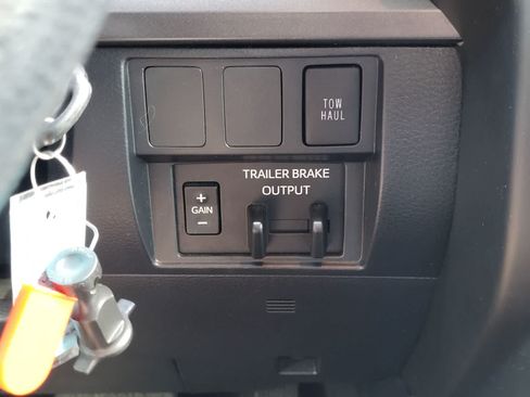 Used 2020 Toyota Tundra SR5 w/ SX Package AWD/4WD image 20