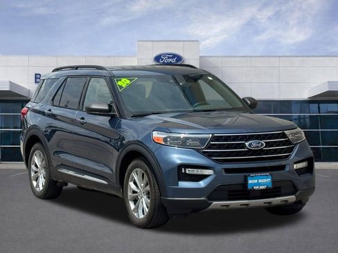 Used 2020 Ford Explorer XLT w/ Equipment Group 202A AWD/4WD image 2