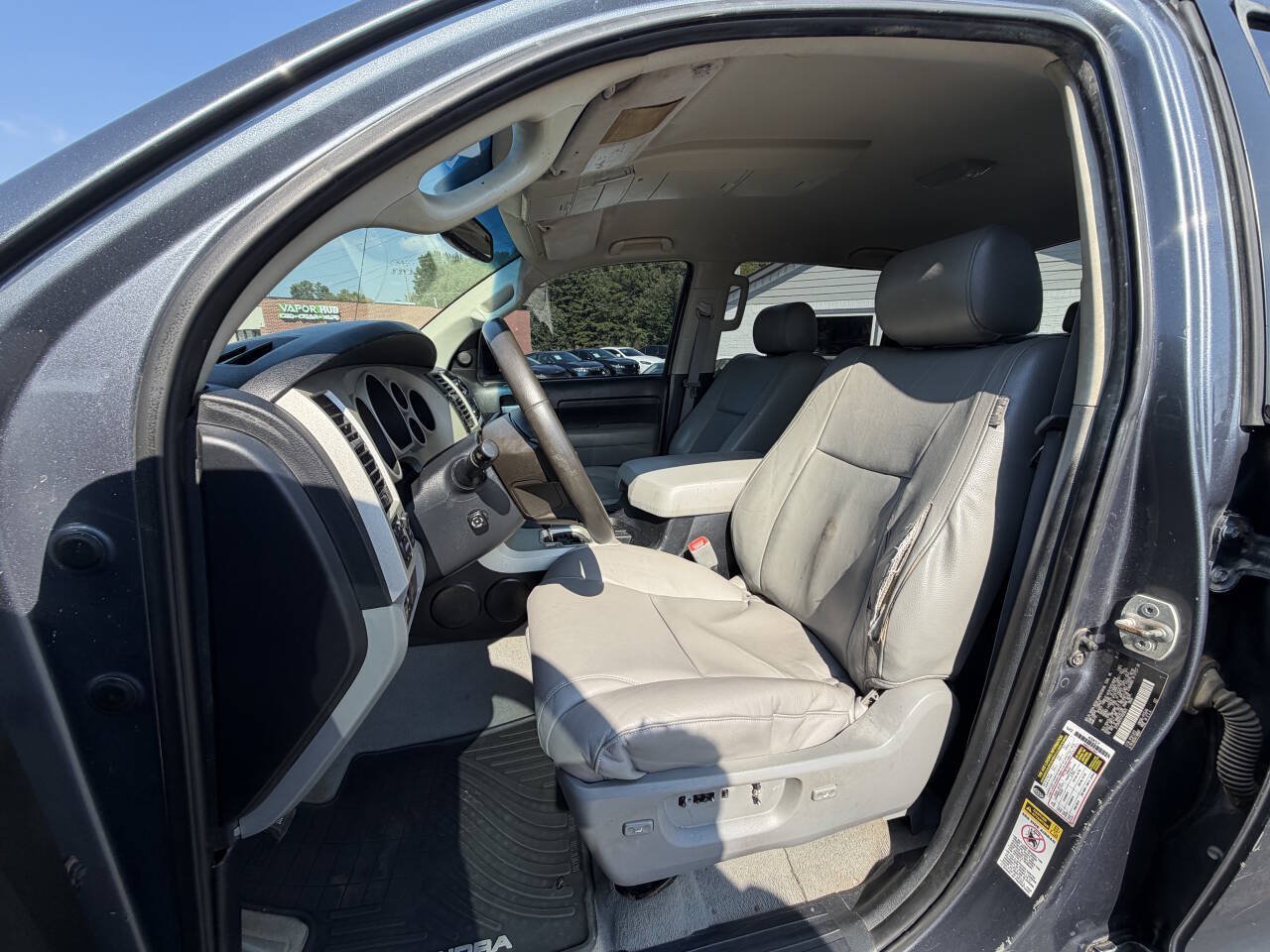 Used 2007 Toyota Tundra Limited w/ TRD Off-Road Pkg AWD/4WD image 12
