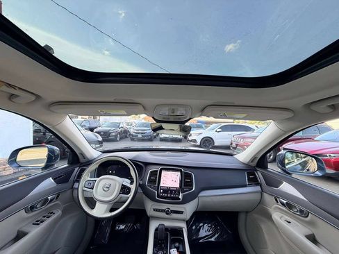 Used 2023 Volvo XC90 B5 Core w/ Climate Package AWD/4WD image 35