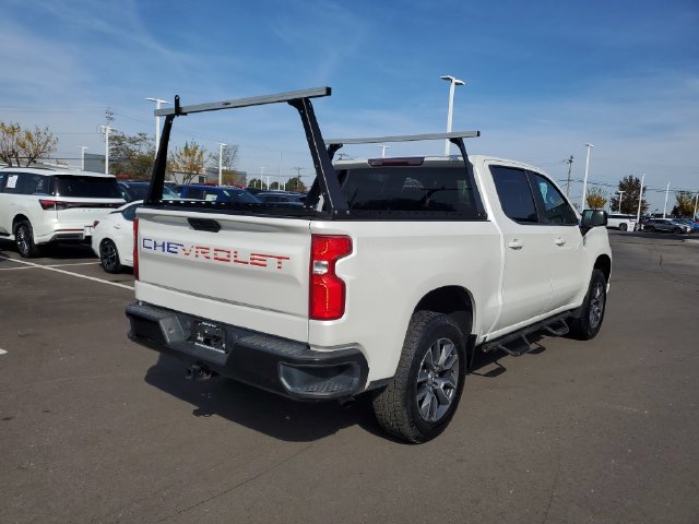 Used 2020 Chevrolet Silverado 1500 RST w/ RST Value Package AWD/4WD image 4