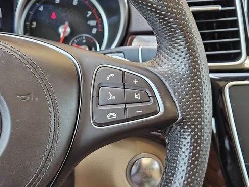 Used 2019 Mercedes-Benz GLS 450 4MATIC image 28