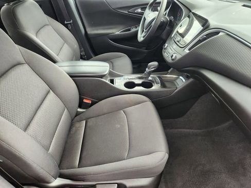Used 2023 Chevrolet Malibu LT image 11