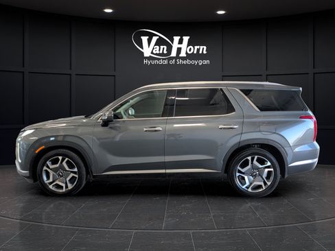 Used 2023 Hyundai Palisade Limited w/ Cargo Package FWD image 4