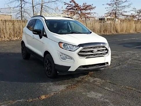 Used 2020 Ford EcoSport SE image 2