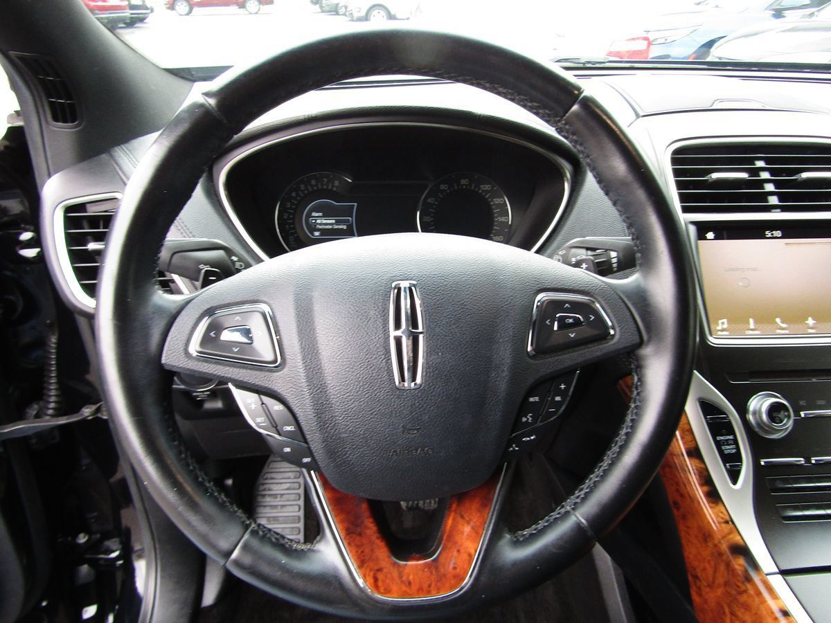 Used 2018 Lincoln MKX Reserve w/ Lincoln MKX Climate Package AWD/4WD image 7