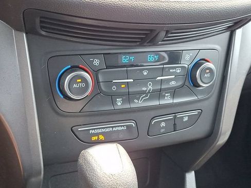 Used 2017 Ford Escape SE w/ Equipment Group 201A AWD/4WD image 15