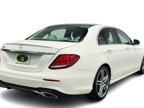 Used 2018 Mercedes-Benz E 300 image 2