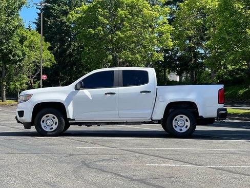 Used 2018 Chevrolet Colorado W/T image 2