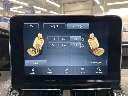 Used 2020 Lincoln Navigator L Reserve w/ Luxury Package image 20