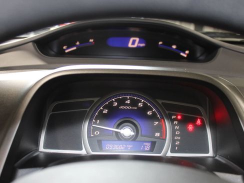 Used 2010 Honda Civic LX image 11