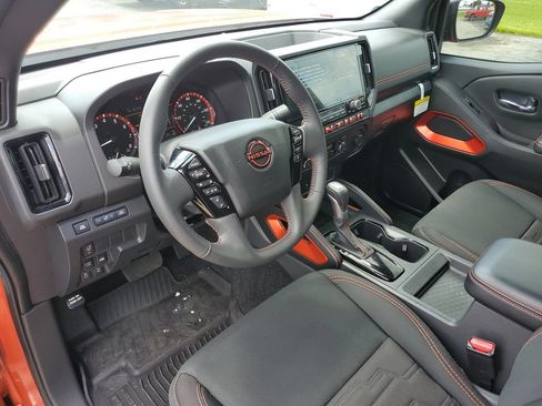 Used 2025 Nissan Frontier PRO-4X w/ Interior Protection Package AWD/4WD image 19