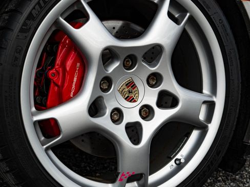 Used 2005 Porsche 911 Carrera S image 17