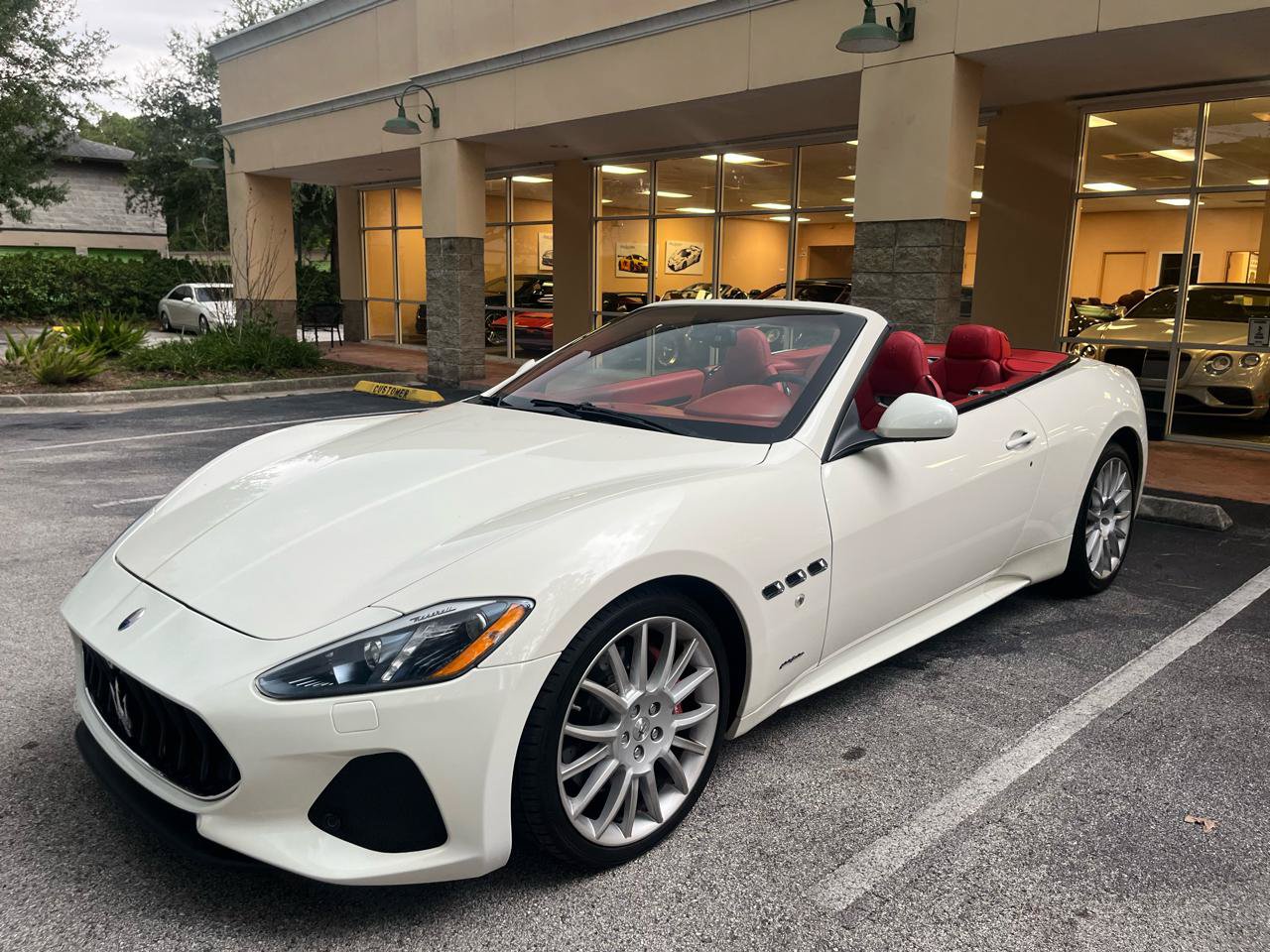 Used 2018 Maserati GranTurismo Sport RWD image 11