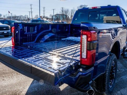 New 2026 Ford F350 Platinum w/ FX4 Off-Road Package image 9