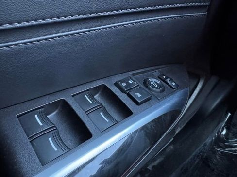 Used 2018 Acura TLX image 34
