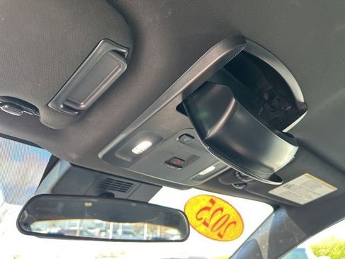 Used 2025 Toyota Camry SE image 28