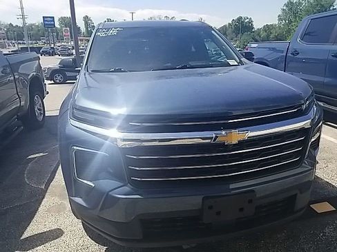 Certified 2025 Chevrolet Traverse LT w/ Driver Confidence Package AWD/4WD image 9