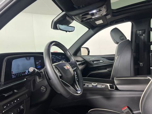 Used 2024 Cadillac Escalade Sport image 25