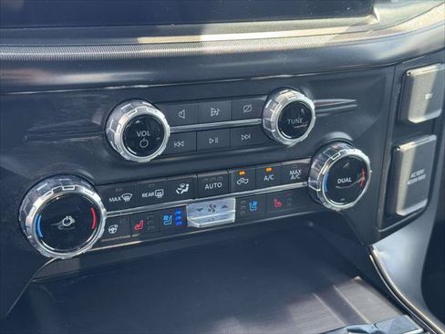 Used 2024 Ford F150 Lariat AWD/4WD image 29