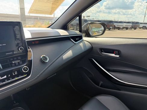 Used 2022 Toyota Corolla XSE FWD image 29