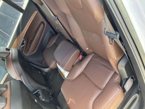 Used 2023 Volvo XC90 B6 Plus image 9