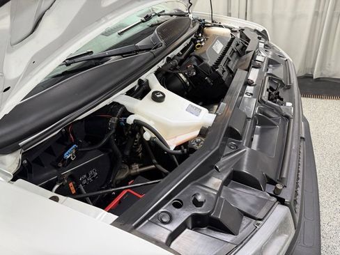 Used 2019 Chevrolet Express 2500 image 17