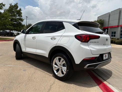 Used 2025 Buick Encore GX Preferred FWD image 8