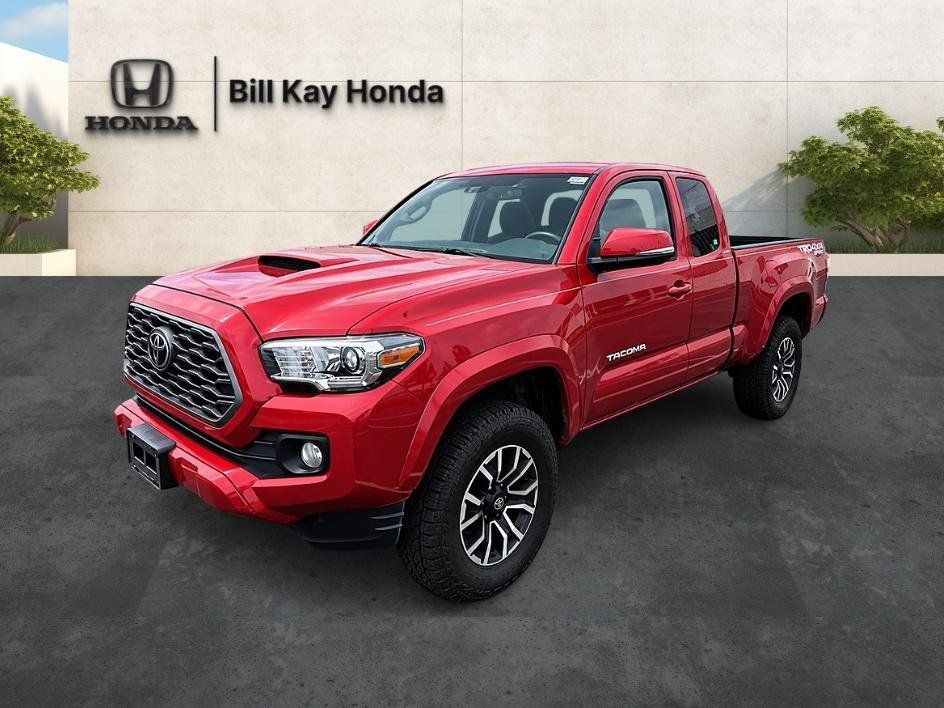 Used 2022 Toyota Tacoma TRD Sport w/ TRD Premium Sport Package AWD/4WD image 6