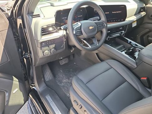 New 2026 Chevrolet Suburban LT w/ Comfort Package RWD image 22