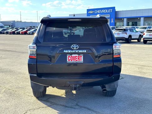 Used 2015 Toyota 4Runner SR5 Premium image 7