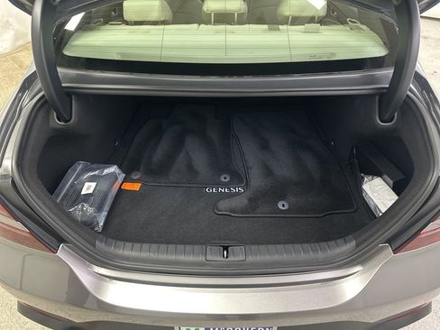 Used 2026 Genesis G70 2.5T image 19